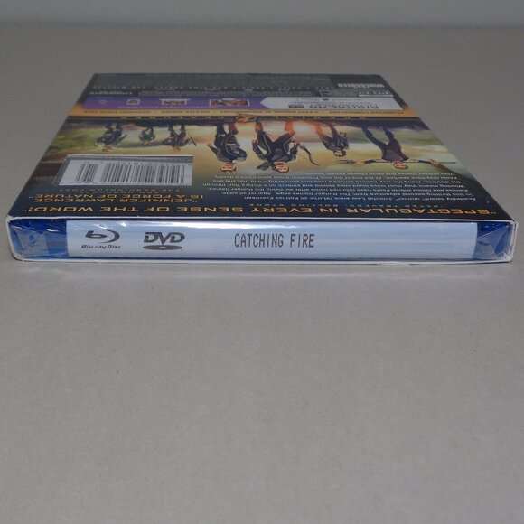 HUNGER GAMES Catching Fire / New Blu-ray Disc + DVD  + Digital HD Ultraviolet - Picture 10 of 10